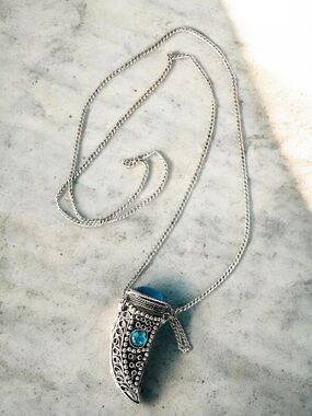Circa 1980’s Vintage Poison Compartment Renaissance Claw Necklace/Glass Marble
